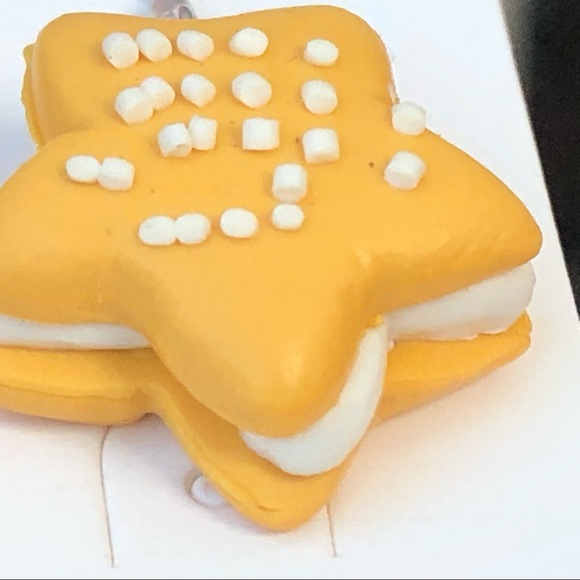 New Sugar Cookie Novelty Holiday Fun New Hand Crafted Dangling Earrings - Picture 3 of 5